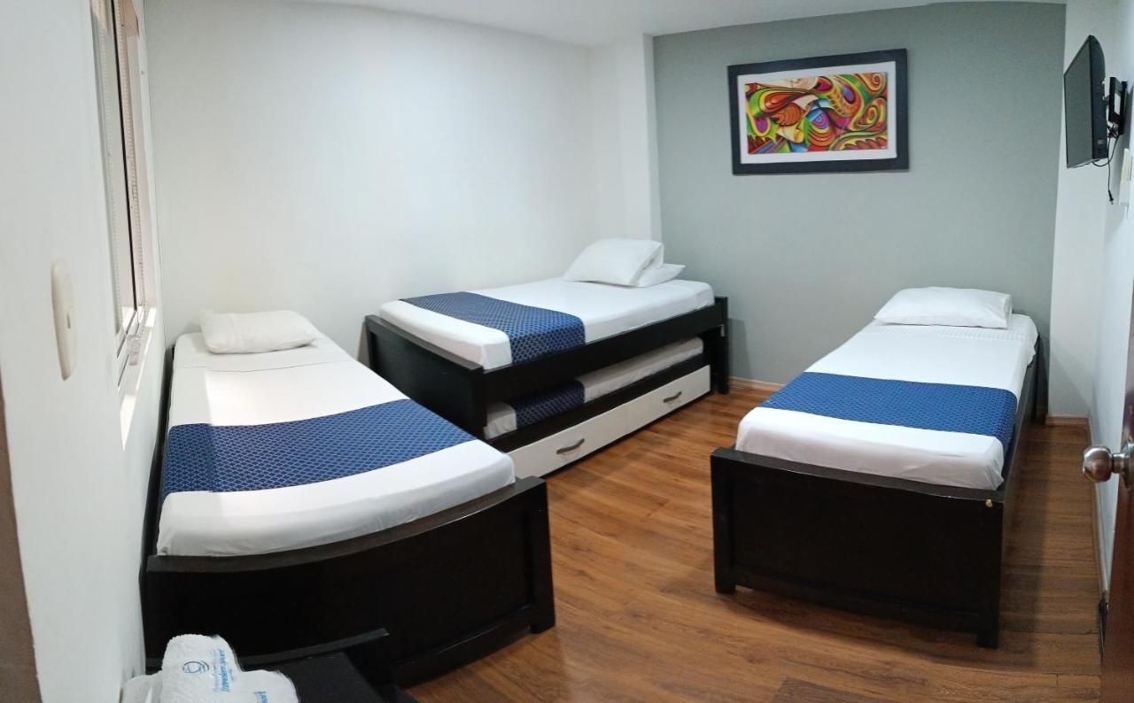 Hotel Travelers Sport Cali Esterno foto