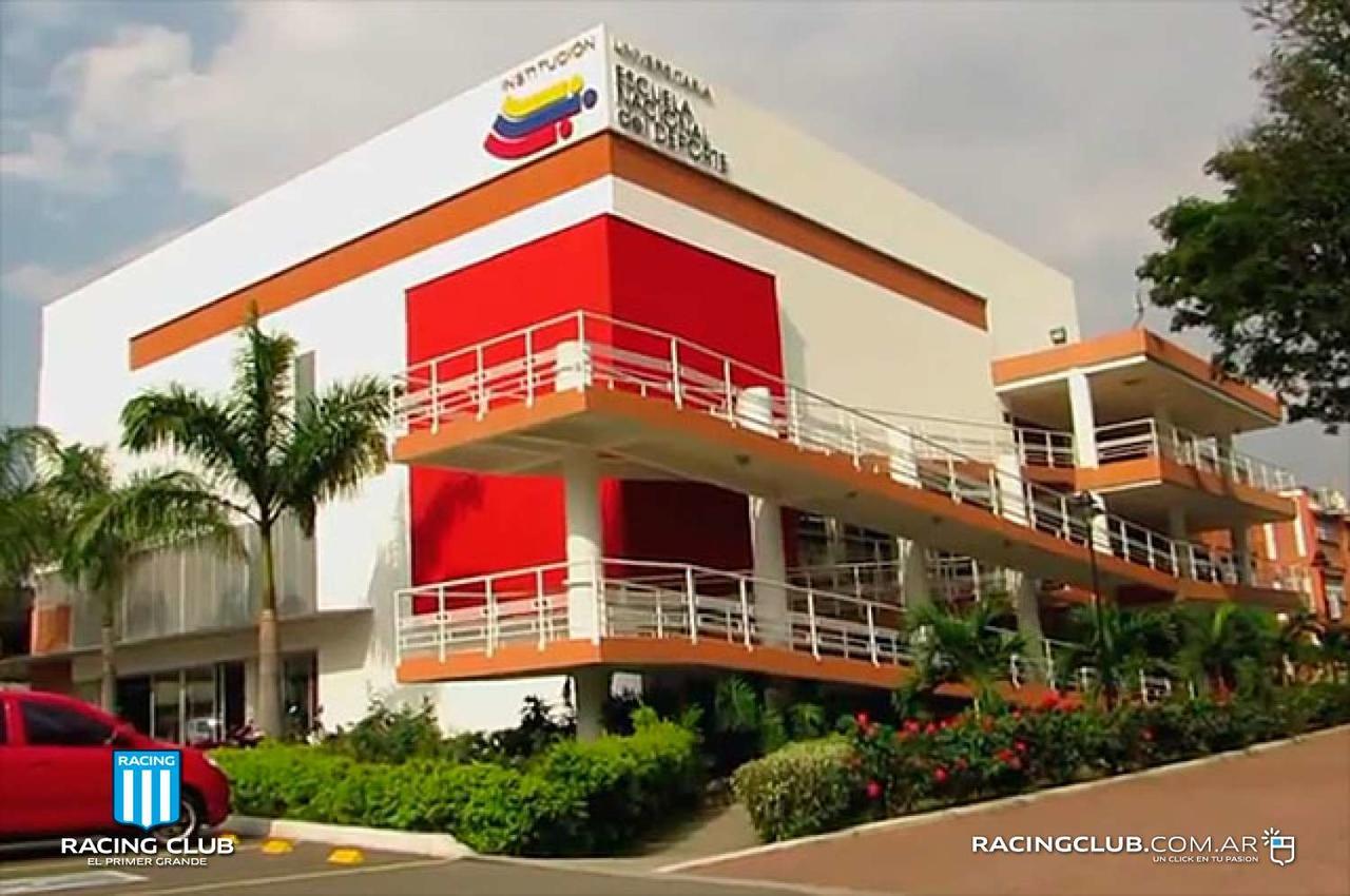 Hotel Travelers Sport Cali Esterno foto